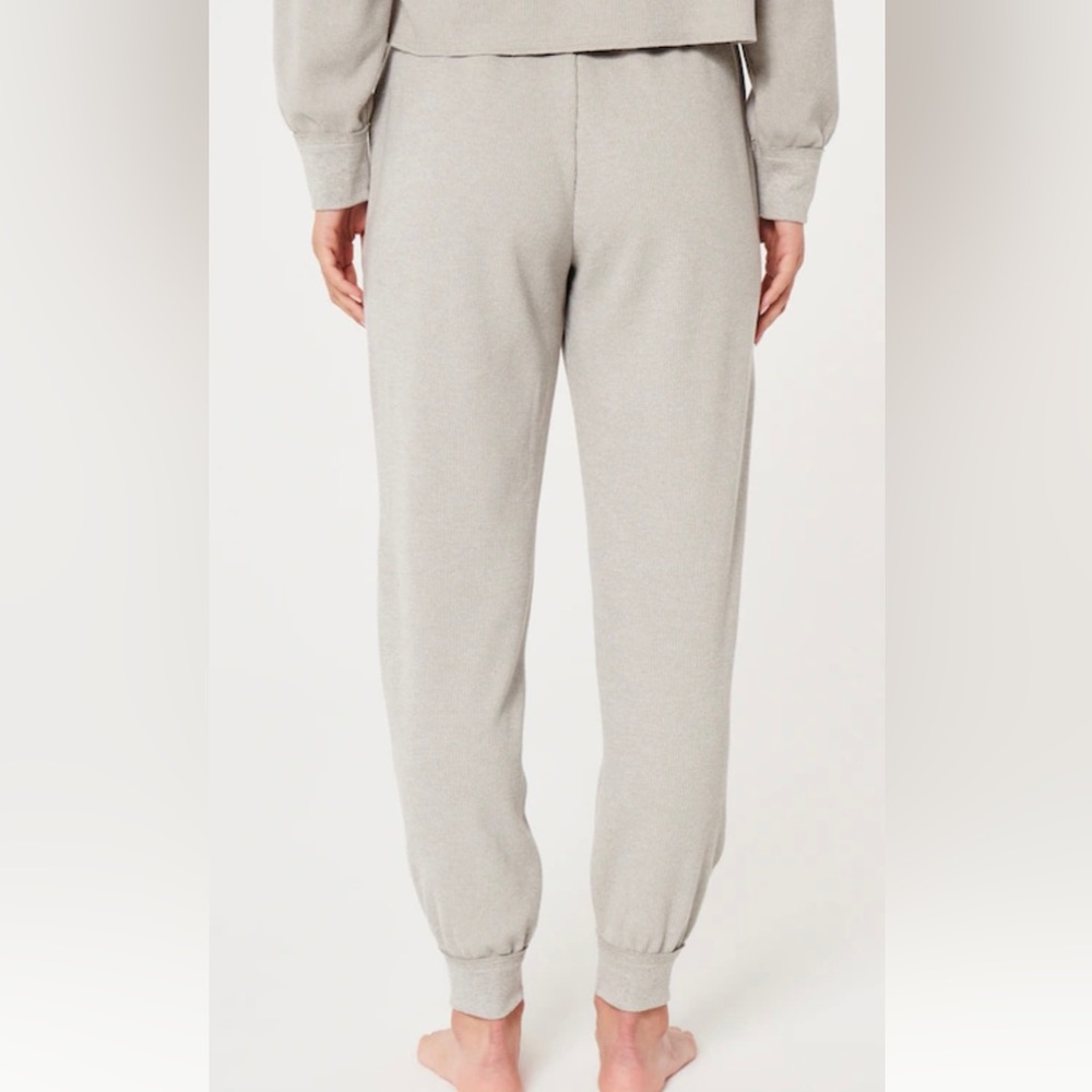 HOLLISTER GILLY HICKS WAFFLE JOGGERS